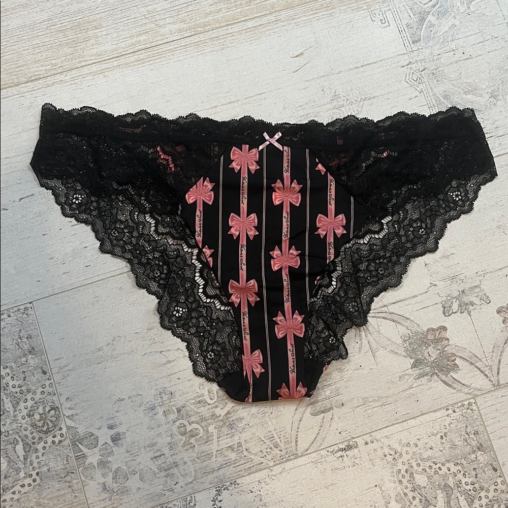 Victoria's Secret Dream Angels Black and Pink Bow Lace Cheekini Panties XL